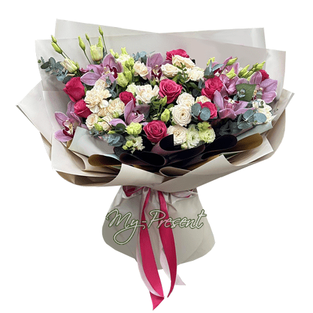Bouquet of roses, orchids and lisianthus